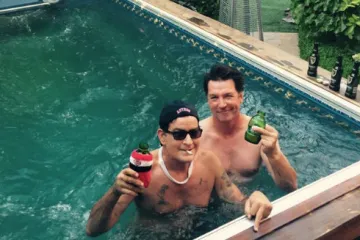 Otkrio nove bizarne detalje o Charlieju Sheenu