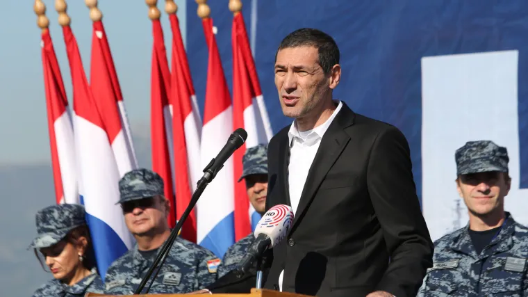 Kotromanović prijavljen Povjerenstvu za sukob interesa zbog privatnog leta na Lošinj