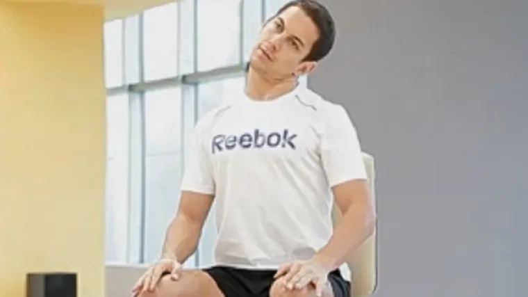 Razgibajte se za radnim stolom, vrat će vam biti zahvalan