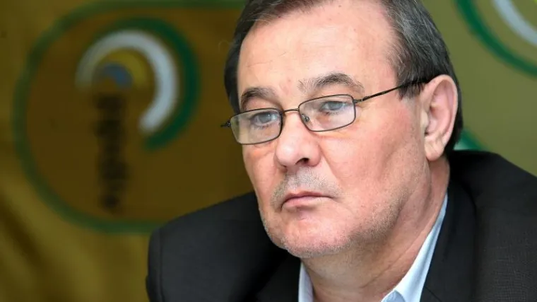 Povećaju li plaće u državnom sektoru gurnut će zemlju na rub bankrota!