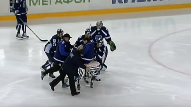 KHL zvijezda klizaljkom porezala suparnika po vratu
