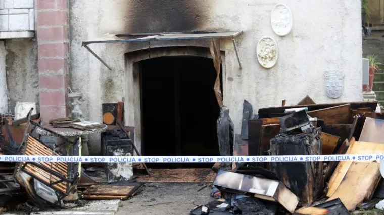 Izgorjela obiteljska kuća