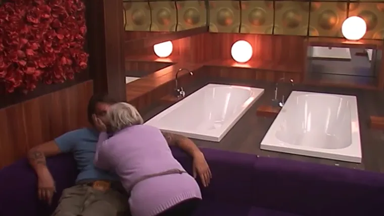 Vesna sočno poljubila Gorana unatoč njegovom stalnom odbijanju