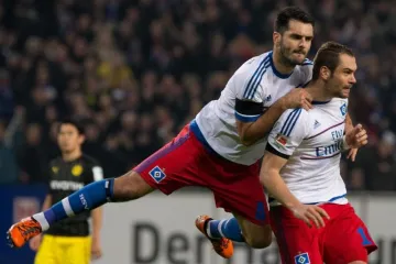 Starih navika se teško riješiti: Spahić opalio šamar suigraču