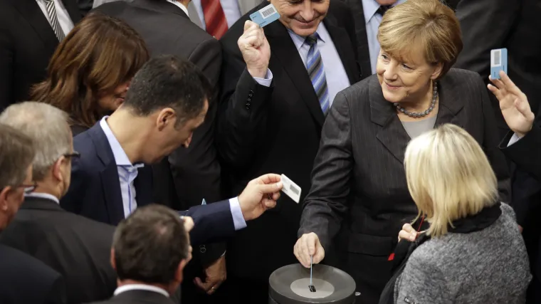 Njemački parlament dao zeleno svjetlo za sudjelovanje u napadima na IS u Siriji