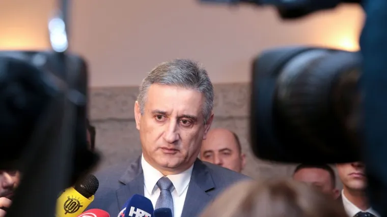 Karamarko se u &Scaron;ibeniku sastaje s Petrovom, spreman je sjesti i s Milanovićem
