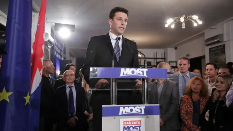 Tomislav Karamarko i Božo Petrov sastaju se danas poslijepodne u Dalmaciji