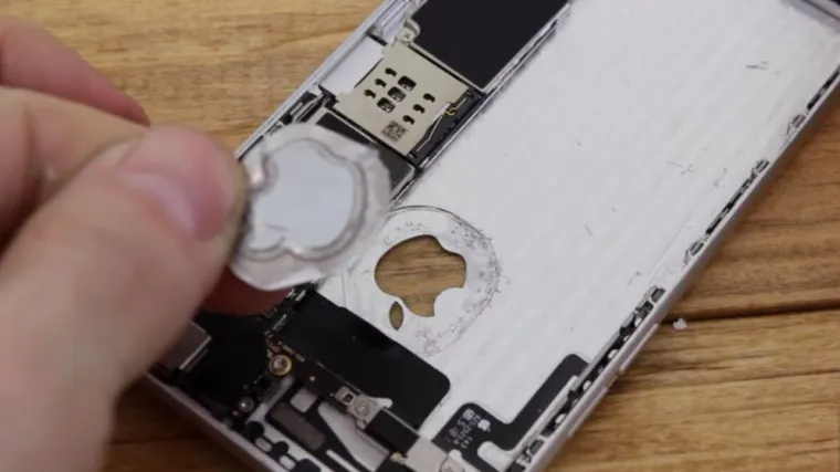 Evo kako možete dobiti svijetleći Appleov logo na iPhoneu