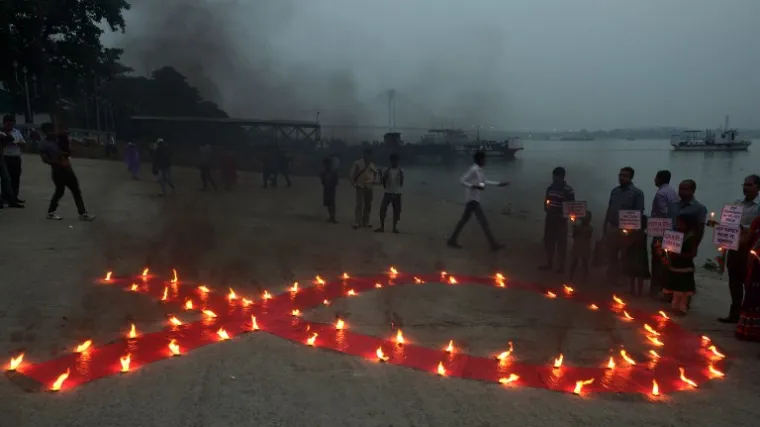 Monstrum namjerno &scaron;irio virus HIV-a