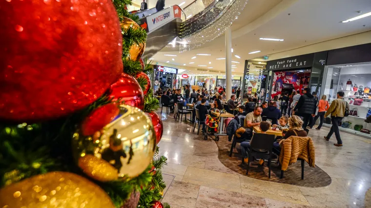 Blagdanski shopping uz domaće specijalitete i unikatne poklone