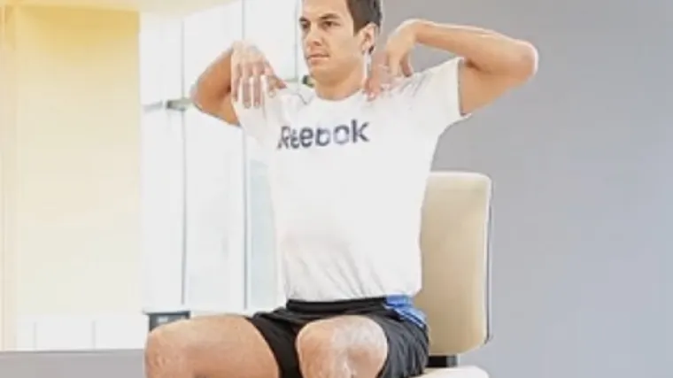 Razgibajte se bez ustajanja od svog radnog stola