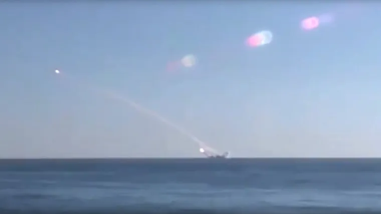 Sirija kao poligon za isprobavanje novog ruskog oružja: ruski ministar obrane potvrdio ispaljivanje s podmornice