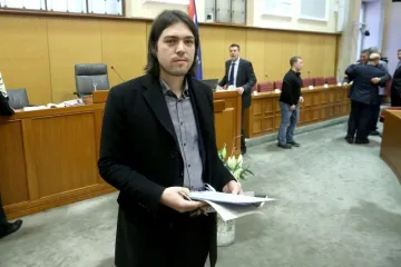 Živi zid kampanju za parlamentarne izbore završio s minusom