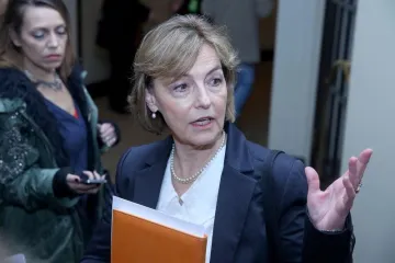 Srbija će morati preuzeti financiranje medija hrvatske manjine