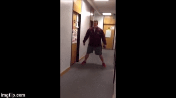 Ragbija&scaron;ica poku&scaron;ala sru&scaron;iti mu&scaron;kog kolegu i naučila ne&scaron;to novo o zakonima fizike