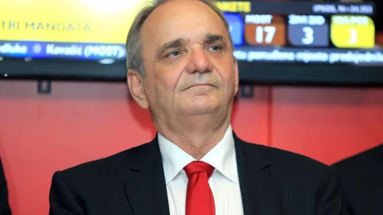 "Sram ga bilo, razmislit ću hoću li mu dati potporu"