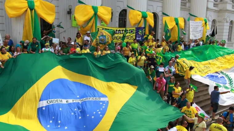 Deseci tisuća brazilaca traže smjenu predsjenice