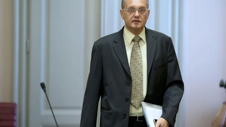 "Kaže mi jedan HDZ-ov pregovarač da ga danima već boli želudac od muke"