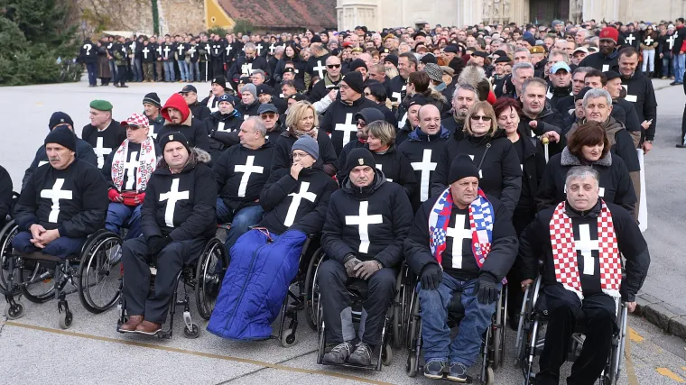 Alarmantni podaci: u Hrvatskoj se do kraja pro&scaron;le godine ubilo 2.734 branitelja