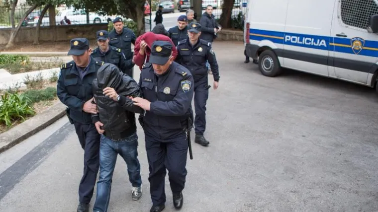 Podignute optužnice protiv &scaron;estorice policajaca