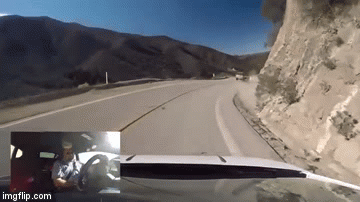 Skoro razbio Lamborghini zbog jednog balvana na cesti