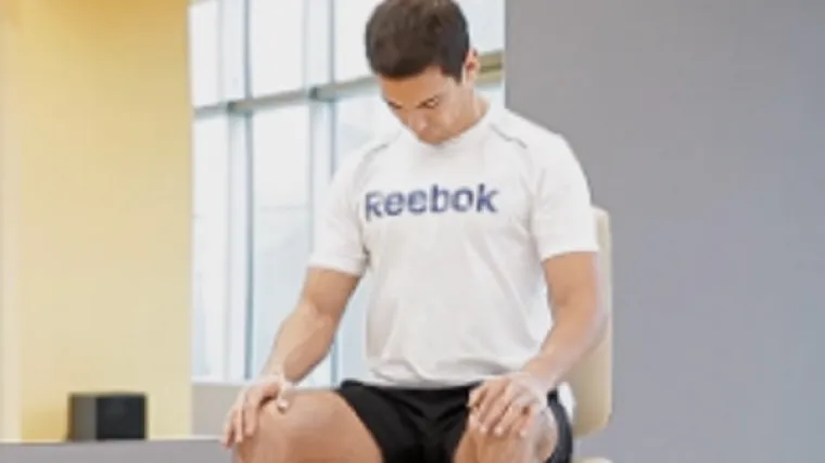 Razgibajte vratne mišiće i smanjite napetost u ramenima