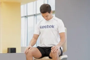 Razgibajte vratne mišiće i smanjite napetost u ramenima