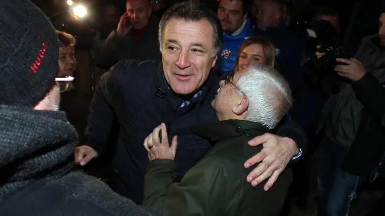 Zdravko Mamić iza&scaron;ao na slobodu, ispred Remetinca organiziran doček