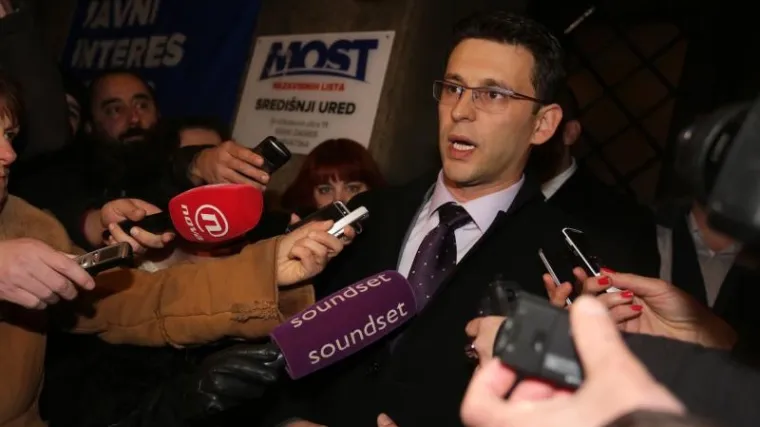 Jo&scaron; kriju ime premijera, navodno je to Božo Petrov