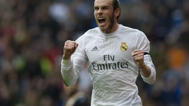 Dvanaest golova, dva crvena, maestralni Bale i asistencije Hrvata