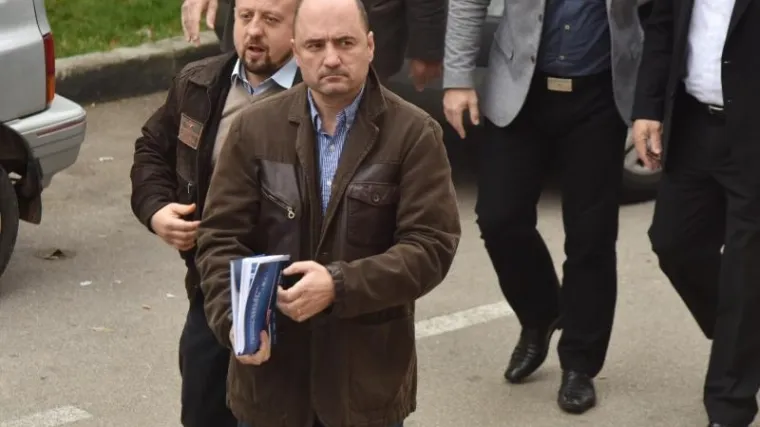 "Mi imamo čast i dostojanstvo i ne mijenjamo mi&scaron;ljenje svaki dan"