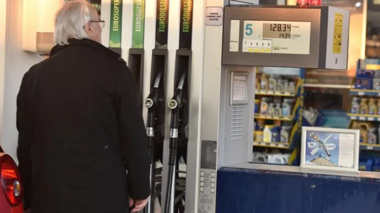 Vlasnici dizelaša sutra će se opet jako razveseliti