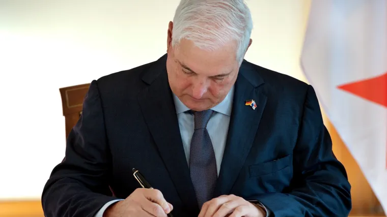 Panamski sud izdao tjeralicu za biv&scaron;im predsjednikom: koristio javni novac za ilegalno uhođenje 150 ljudi