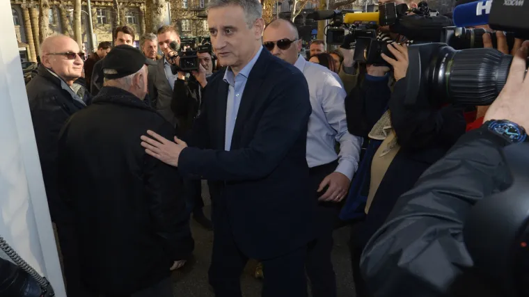 Snimili smo prvu Karamarkovu reakciju nakon &scaron;to je saznao da je Petrov prekinuo pregovore sa SDP-om!