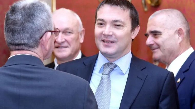 "Petrov bi trebao biti premijer, a Milanović predsjednik Sabora"