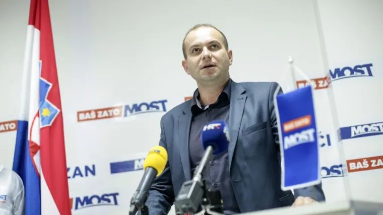 "Čvrsto sam uz Most i sve te ljude koji žele promjene"
