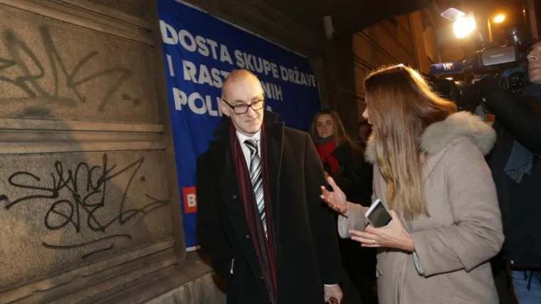 Mene nitko nije zvao i vr&scaron;io pritisak na mene