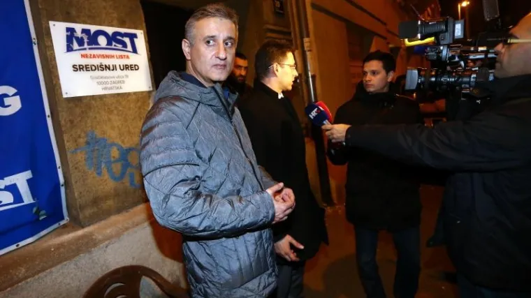 Čelnik HDZ-a i čelnik Mosta razgovarali do pola noći