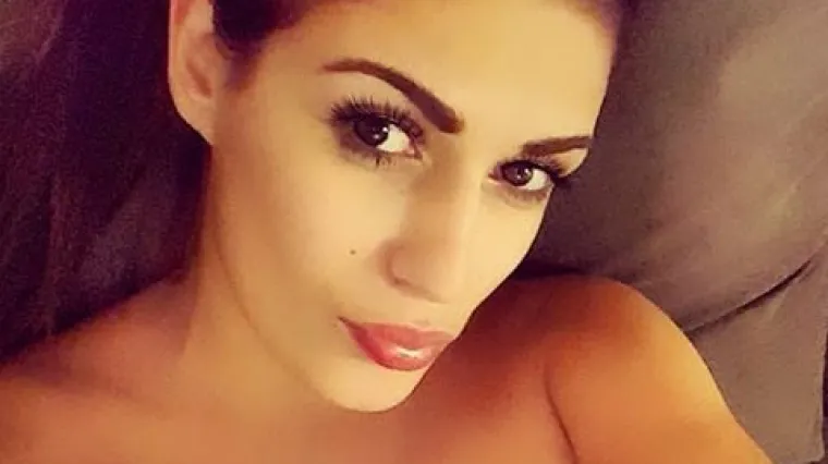 Prelijepa Petra &scaron;iri božićno blagostanje