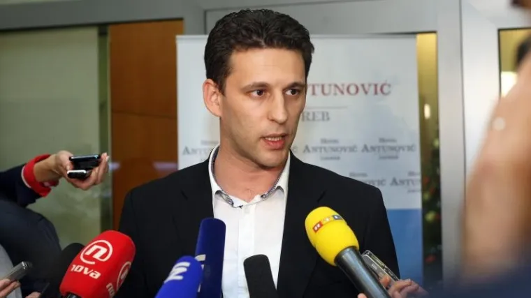 "Božu je slomila odgovornost premijera i optužba da SDP dovodi na vlast..."