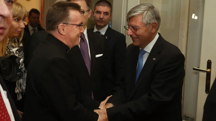 Kardinala Bozanića upitali smo je li se Crkva smjela upetljati u izbore: ponudio nam je znakovit odgovor