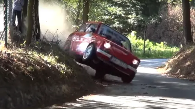 Pogledajte što sve može Fiat 126p u rukama profesionalca