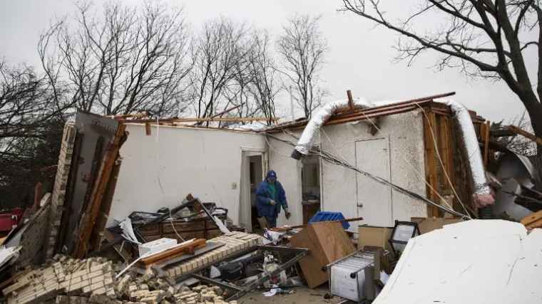 Najmanje 43 žrtve poludjelog vremena u SAD-u