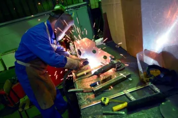 Industrijska proizvodnja u studenom na godišnjoj razini porasla 2,7 posto!