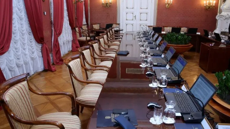 Vladajući smanjuju broj ministarstava, Mostu zasad pripala četiri