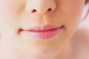 Odakle nam mali žlijebić ispod nosa?