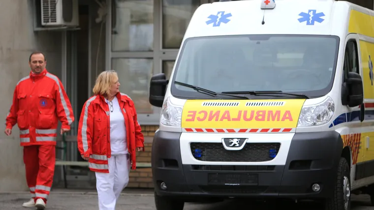 Majka i dvoje djece zavr&scaron;ili u bolnici zbog trovanja ugljičnim monoksidom