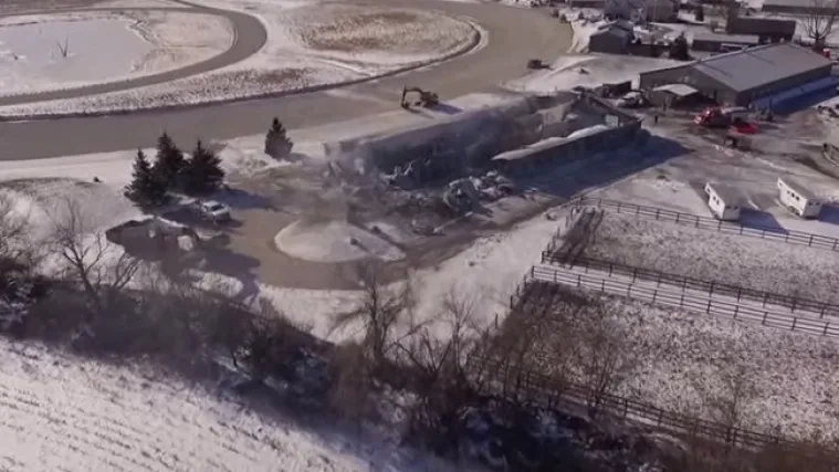 U požaru izgorjela 43 trkaća konja!