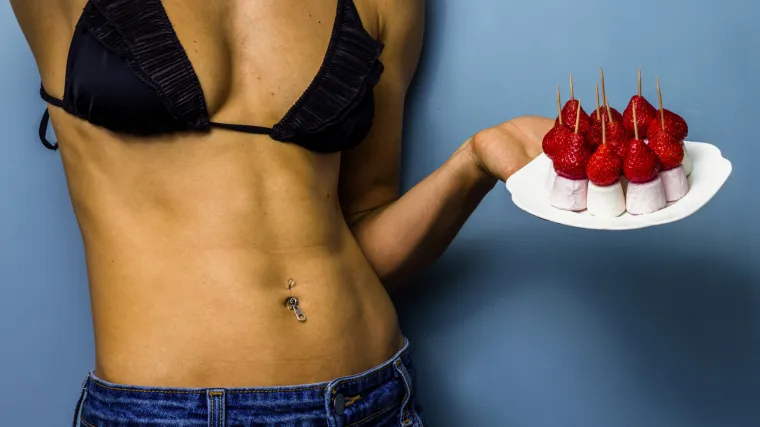 Češće naručujemo desert od bucmastih konobara