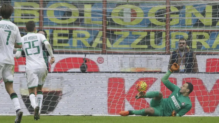 &Scaron;ok na Giussepe Meazzi: Sassuolo sru&scaron;io Inter pogotkom iz jedanaesterca u 95. minuti